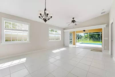 8439 SE Retreat Drive, Hobe Sound, FL 33455 - Photo 18
