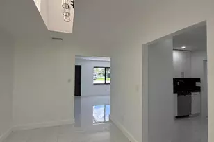 9405 NW 74th St, Tamarac, FL 33321 - Photo 18