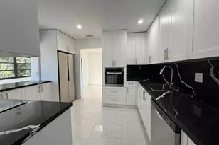 9405 NW 74th St, Tamarac, FL 33321 - Photo 10