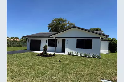 9405 NW 74th Street, Tamarac, FL 33321 - Photo 2