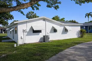 2613 SW Natura Ave, Deerfield Beach, FL 33441 - Photo 18