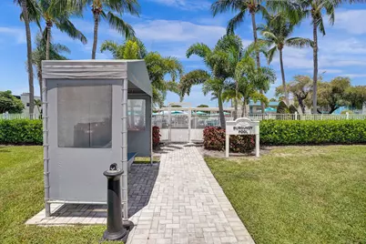 108 Valencia Boulevard #E108, Delray Beach, FL 33446 - Photo 10