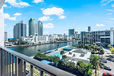 600 Parkview Drive #718, Hallandale Beach, FL 33009 - Photo 4