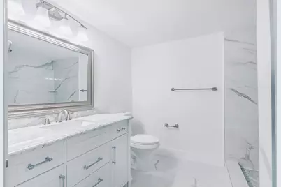 600 Parkview Drive #718, Hallandale Beach, FL 33009 - Photo 10