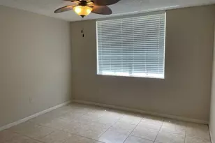 7888 Sonoma Springs Cir, Lake Worth, FL 33463 - Photo 18