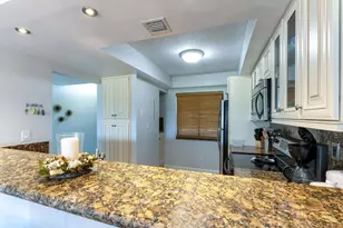 3050 Presidential Way, West Palm Beach, FL 33401 - Photo 12