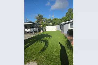 621 SW 56th Avenue, Margate, FL 33068 - Photo 4