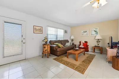 1 Burgundy #A, Delray Beach, FL 33484 - Photo 4