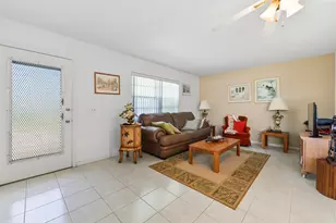1 Burgundy, Delray Beach, FL 33484 - Photo 4