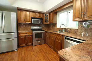 8321 SW 39th Ct, Davie, FL 33328 - Photo 4