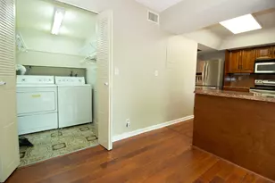 8321 SW 39th Ct, Davie, FL 33328 - Photo 10