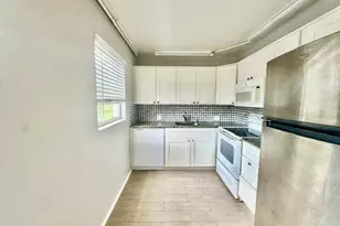 99 Brighton C, Boca Raton, FL 33434 - Photo 4