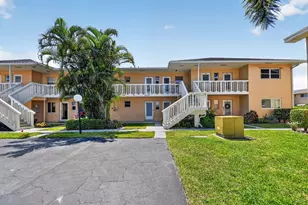 2111 NE 1st Ct, Boynton Beach, FL 33435 - Photo 2