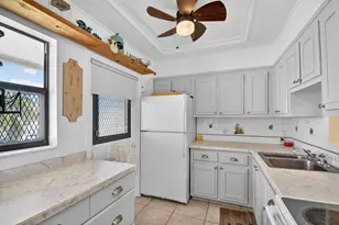 2111 NE 1st Ct, Boynton Beach, FL 33435 - Photo 8