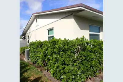 704 Juniper Drive, North Palm Beach, FL 33408 - Photo 4