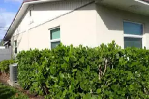 704 Juniper Dr, North Palm Beach, FL 33408 - Photo 4