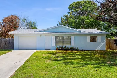 1549 SE Minorca Avenue, Port Saint Lucie, FL 34952 - Photo 2