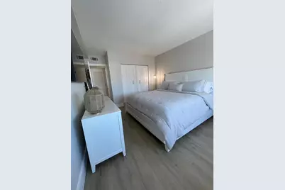 400 Kings Point Drive #1027, Sunny Isles Beach, FL 33160 - Photo 32