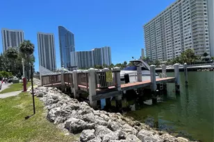 400 Kings Point Dr, Sunny Isles Beach, FL 33160 - Photo 44