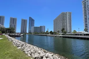 400 Kings Point Dr, Sunny Isles Beach, FL 33160 - Photo 42