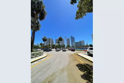 400 Kings Point Drive #1027, Sunny Isles Beach, FL 33160 - Photo 40