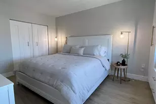 400 Kings Point Dr, Sunny Isles Beach, FL 33160 - Photo 26
