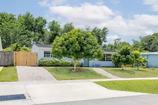 4366 Bamboo Dr, Palm Beach Gardens, FL 33410 - Photo 2