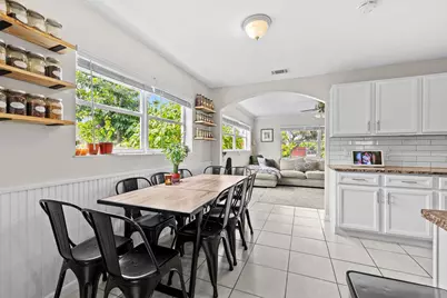 4366 Bamboo Drive, Palm Beach Gardens, FL 33410 - Photo 6