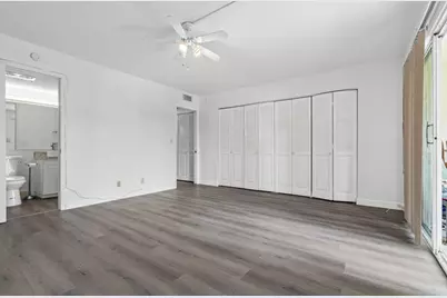 1038 Cambridge, Deerfield Beach, FL 33442 - Photo 14