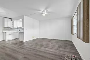 1038 Cambridge, Deerfield Beach, FL 33442 - Photo 8