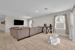 971 SW Longfellow Rd, Port Saint Lucie, FL 34953 - Photo 8
