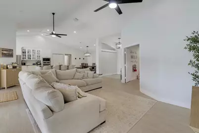 550 SE Ashley Oaks Way, Stuart, FL 34997 - Photo 14