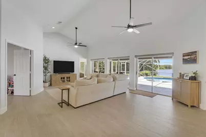 550 SE Ashley Oaks Way, Stuart, FL 34997 - Photo 8