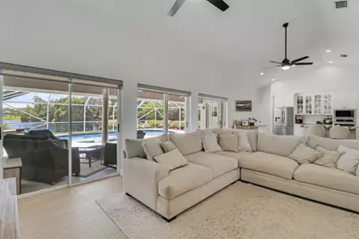 550 SE Ashley Oaks Way, Stuart, FL 34997 - Photo 10