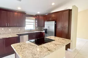 2425 Pigeon Cay, West Palm Beach, FL 33411 - Photo 4