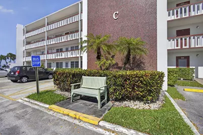 105 Greenbrier C, West Palm Beach, FL 33417 - Photo 2