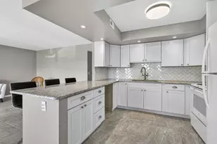 105 Greenbrier C, West Palm Beach, FL 33417 - Photo 1