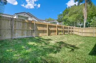 23392 Country Club Dr E, Boca Raton, FL 33428 - Photo 22