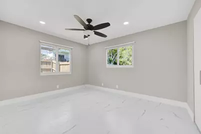 23392 Country Club Drive E, Boca Raton, FL 33428 - Photo 24