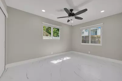 23392 Country Club Drive E, Boca Raton, FL 33428 - Photo 26