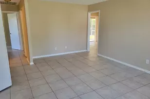 312 NW Broadview St, Port Saint Lucie, FL 34983 - Photo 4