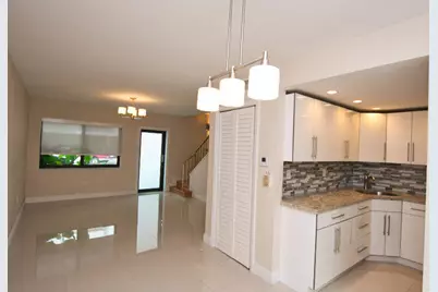 300 80th Street, Miami Beach, FL 33141 - Photo 1