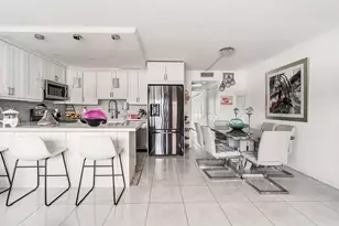 1012 Lincoln, Boca Raton, FL 33434 - Photo 2