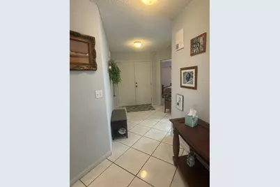 216 Par Drive, Royal Palm Beach, FL 33411 - Photo 2