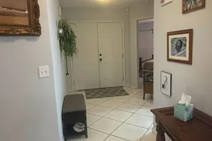216 Par Dr, Royal Palm Beach, FL 33411 - Photo 2