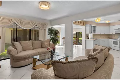3404 Emerald Oaks Drive #803, Hollywood, FL 33021 - Photo 12