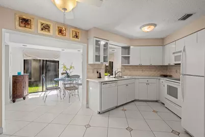 3404 Emerald Oaks Drive #803, Hollywood, FL 33021 - Photo 16