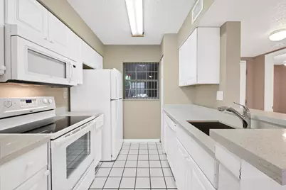 2861 N Oakland Forest Drive #202, Oakland Park, FL 33309 - Photo 2