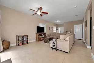 381 NE 35th Ter, Homestead, FL 33033 - Photo 6