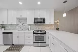 4258 S Landar Dr, Lake Worth, FL 33463 - Photo 2